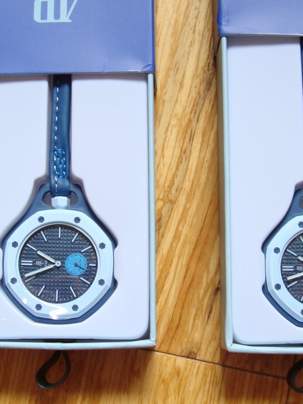 2 AR CAR SIKIE REGAL POP QUARTZ ( NOT MECHANICAL )